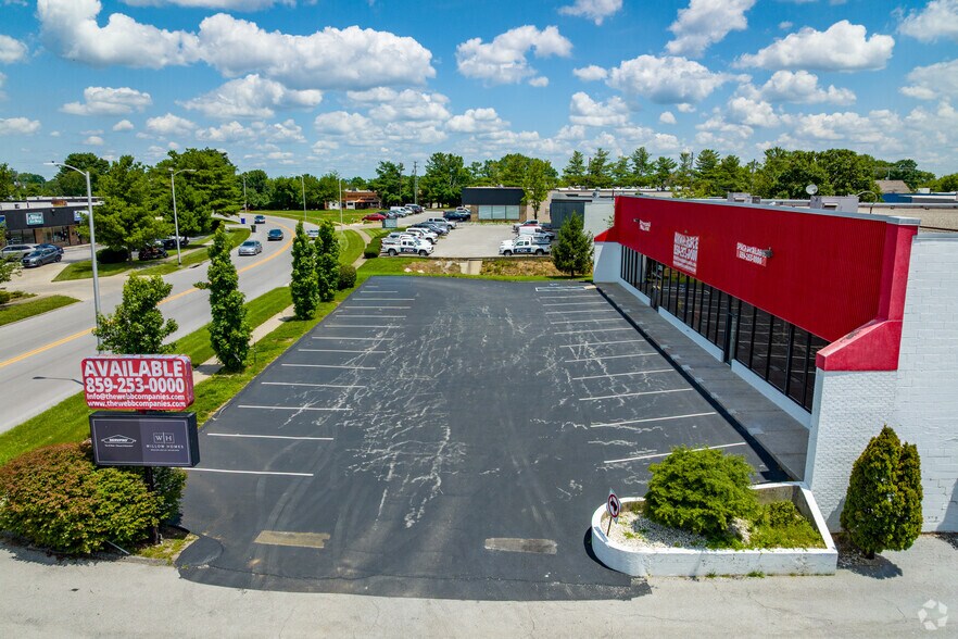 2550 Regency Rd, Lexington, KY à louer - Photo du bâtiment - Image 3 de 24