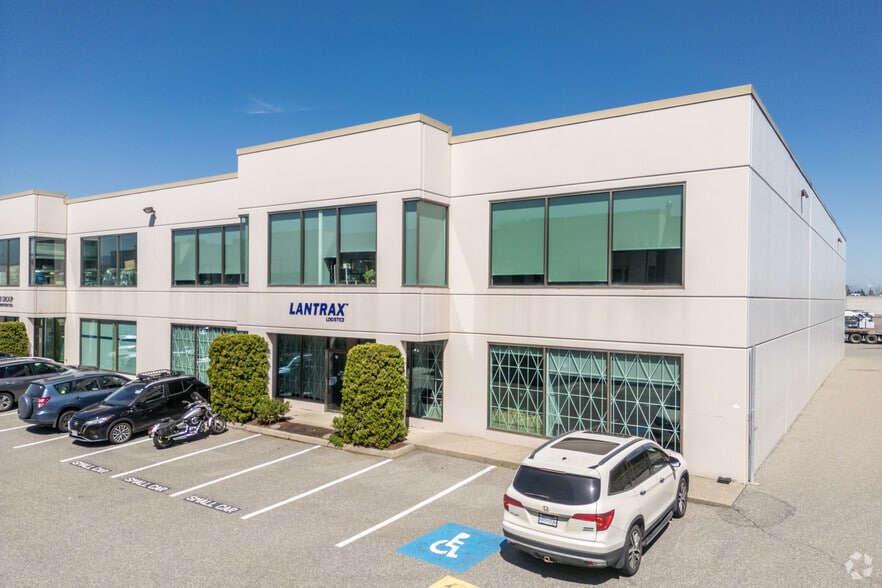 19272 96th Ave, Surrey, BC for lease - Primary Photo - Image 1 of 4