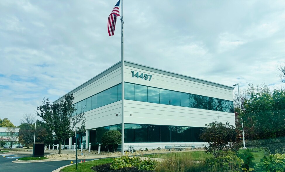 14497 John Humphrey Dr, Orland Park, IL for lease - Primary Photo - Image 2 of 11