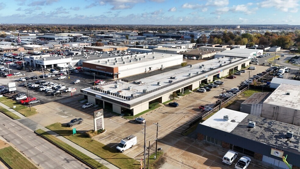 4717-4733 S Memorial Dr, Tulsa, OK à louer - Photo du bâtiment - Image 2 de 7