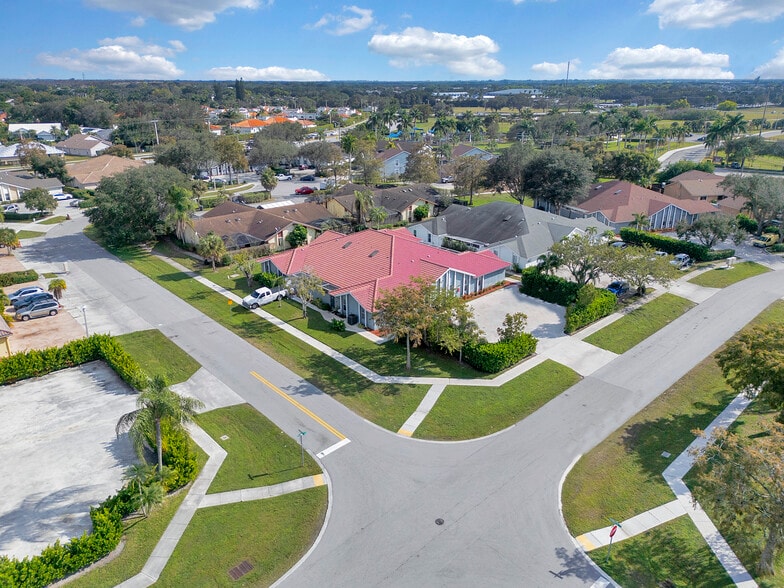 Wellington Multifamily Portfolio portfolio of 6 properties for sale on LoopNet.ca - Building Photo - Image 3 of 34