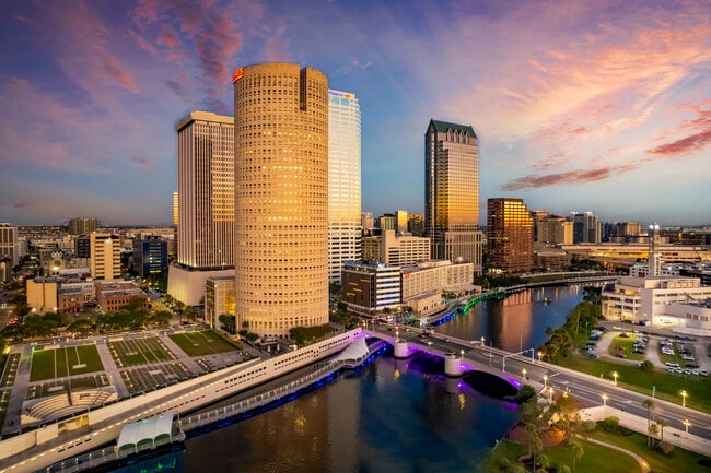 More details for 400 N Ashley Dr, Tampa, FL - Office for Lease