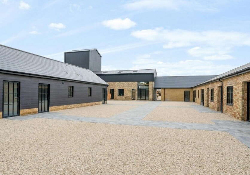 Watling St, Leighton Buzzard for lease - Primary Photo - Image 1 of 7