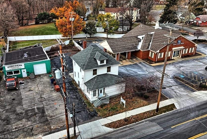 988 E 185th St, Cleveland, OH à vendre Photo du bâtiment- Image 1 de 31