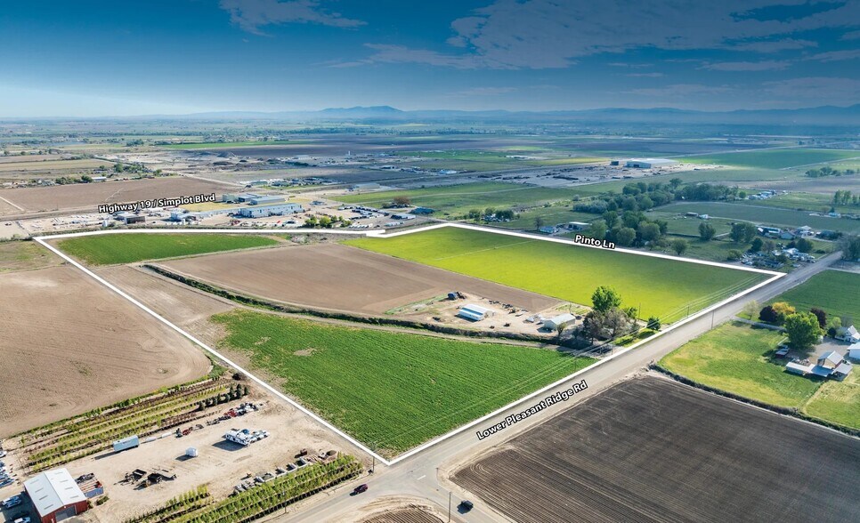 19372 Lower Pleasant Ridge Rd, Caldwell, ID à vendre - Photo du bâtiment - Image 1 de 7