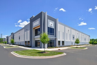 3720 Shopton Rd, Charlotte, NC for lease Interior Photo- Image 1 of 2