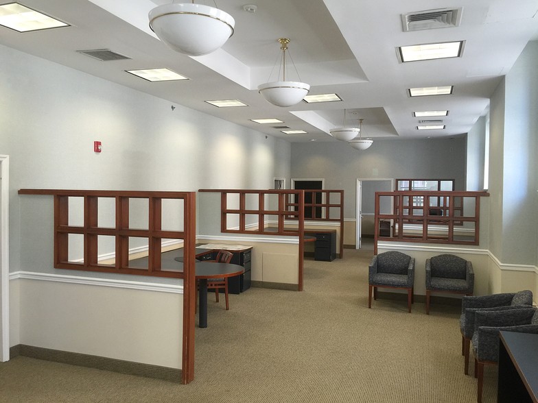 235 Main St, Hackensack, NJ for lease - Building Photo - Image 2 of 13