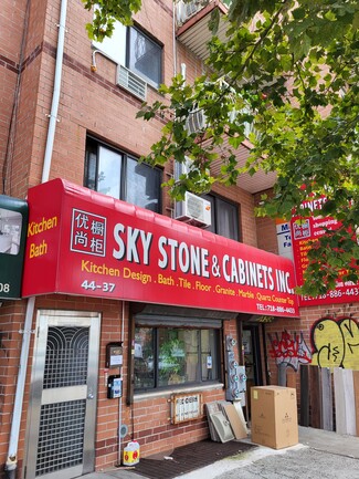 Plus de détails pour 4437 College Point Blvd, Flushing, NY - Vente au détail à vendre