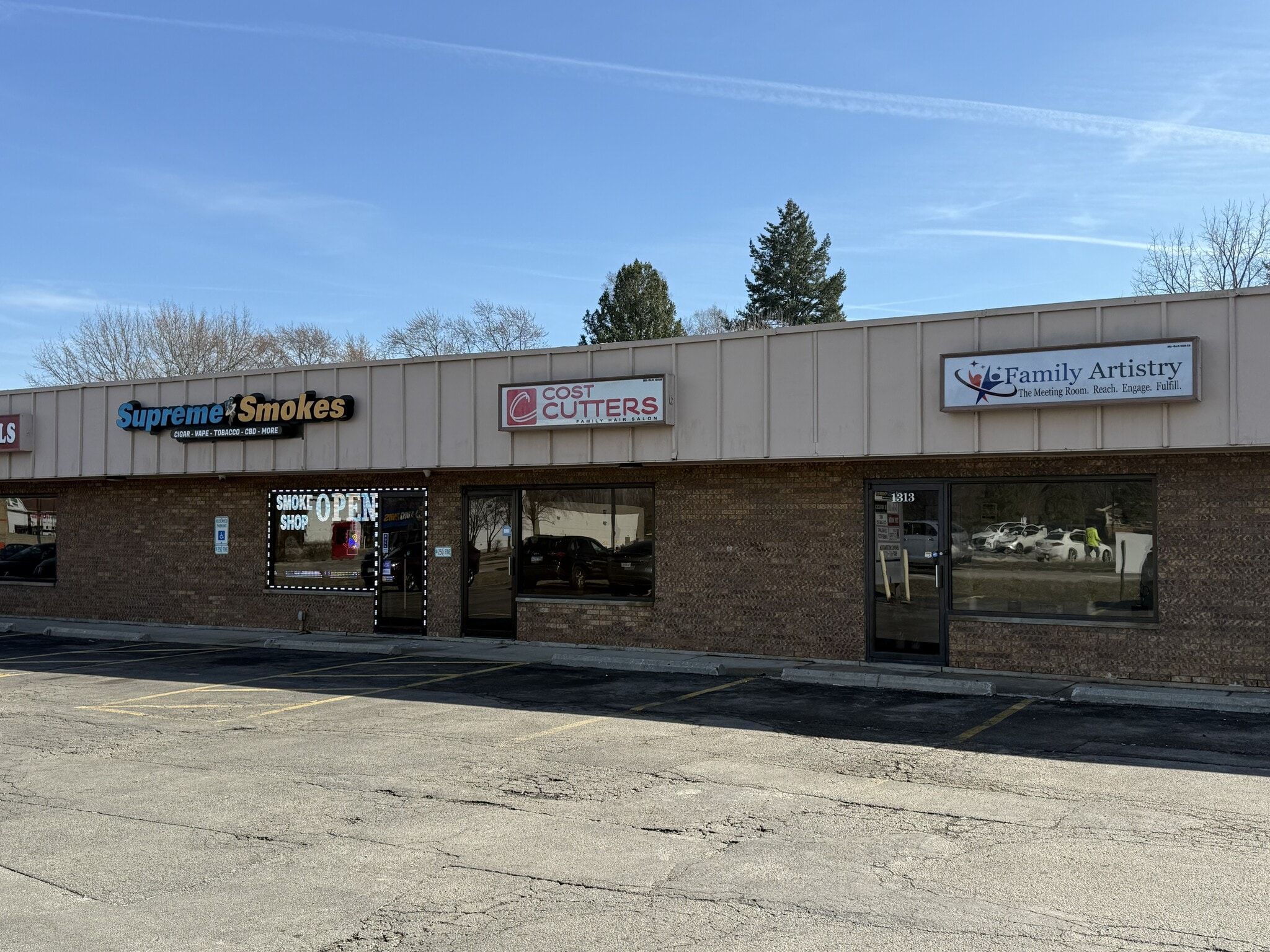 1301-1315 21st St, Zion, IL for lease Building Photo- Image 1 of 11