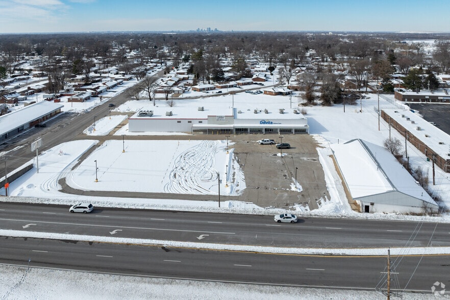 4-10 Vieux Carre Dr, East Saint Louis, IL à vendre - Aérien - Image 3 de 4