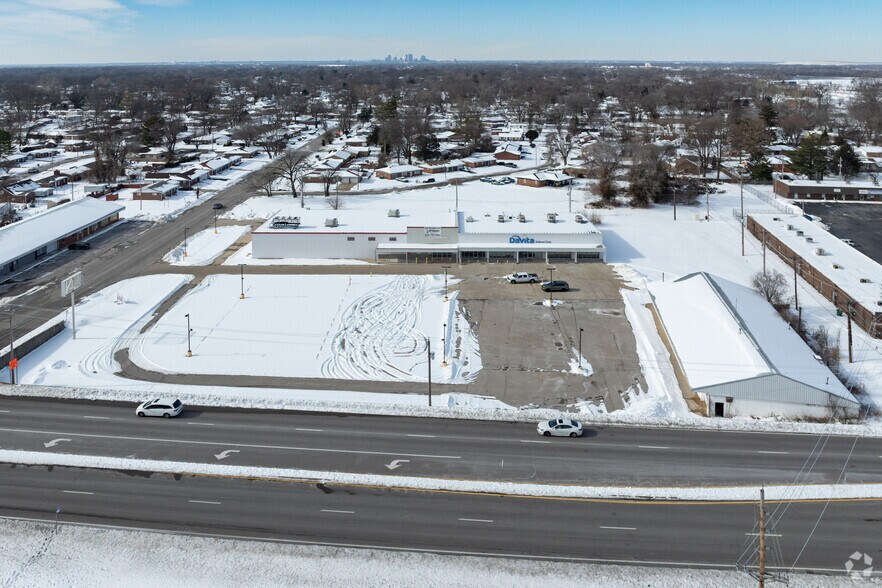 4-10 Vieux Carre Dr, East Saint Louis, IL à vendre - Aérien - Image 3 de 4