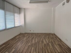 299 Alhambra Cir, Coral Gables, FL for lease Interior Photo- Image 2 of 5