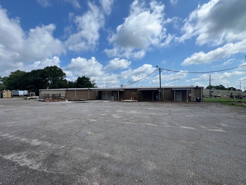 1440 N Fifth St, Madison, GA for lease - Building Photo - Image 1 of 19