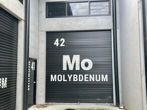 2 Warren Rd, Warnervale à louer Photo du bâtiment- Image 1 de 6