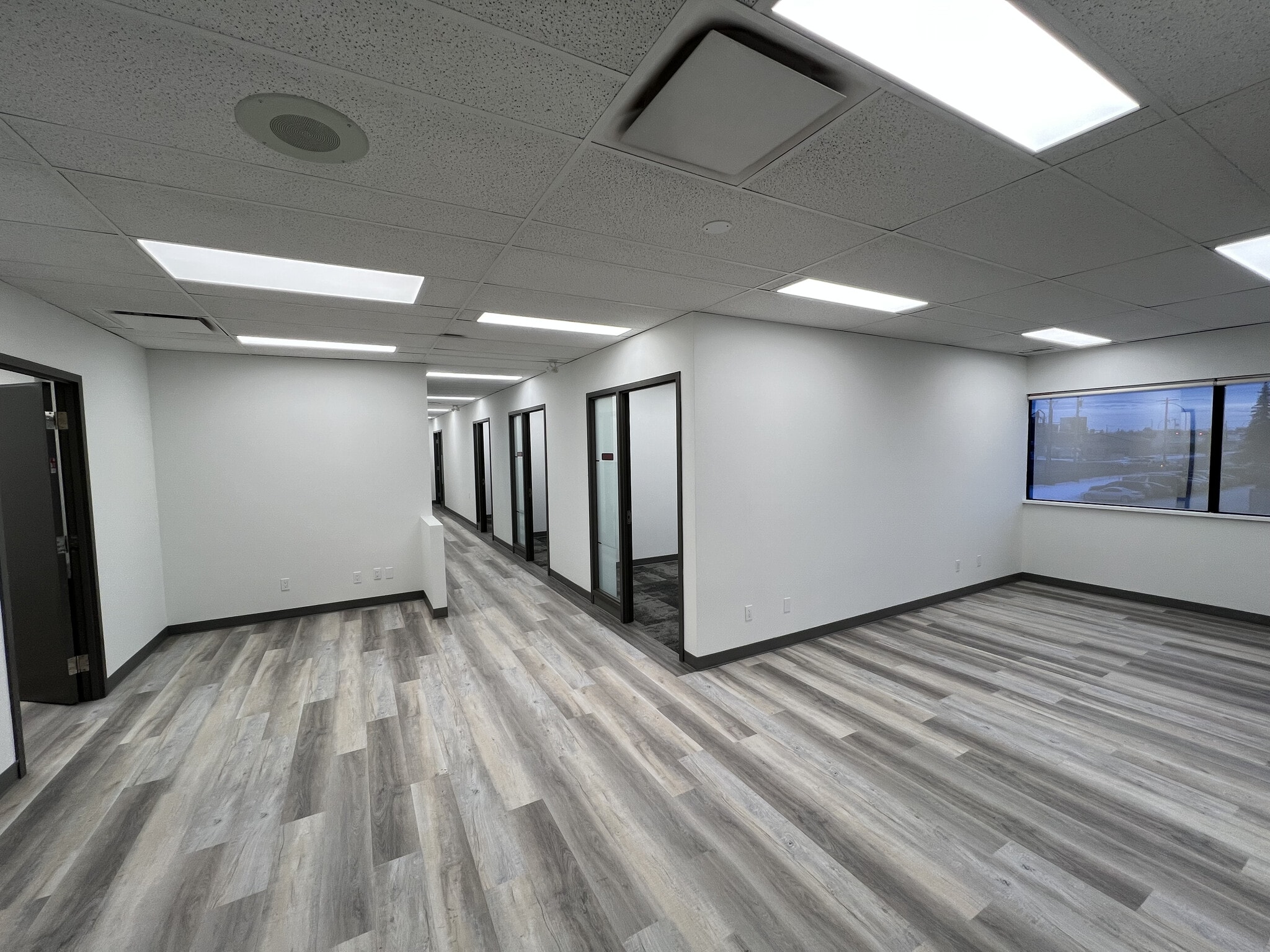 14904 123rd Ave NW, Edmonton, AB for lease Interior Photo- Image 1 of 2