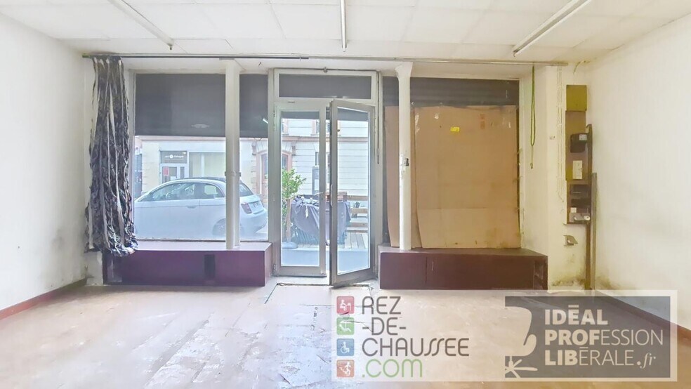 Bureau dans Paris à vendre - Photo du bâtiment - Image 2 de 5