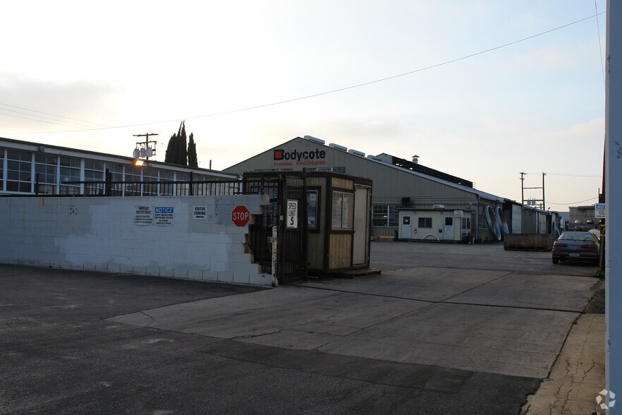 355 W Alondra Blvd, Gardena, CA à vendre - Photo du bâtiment - Image 2 de 3