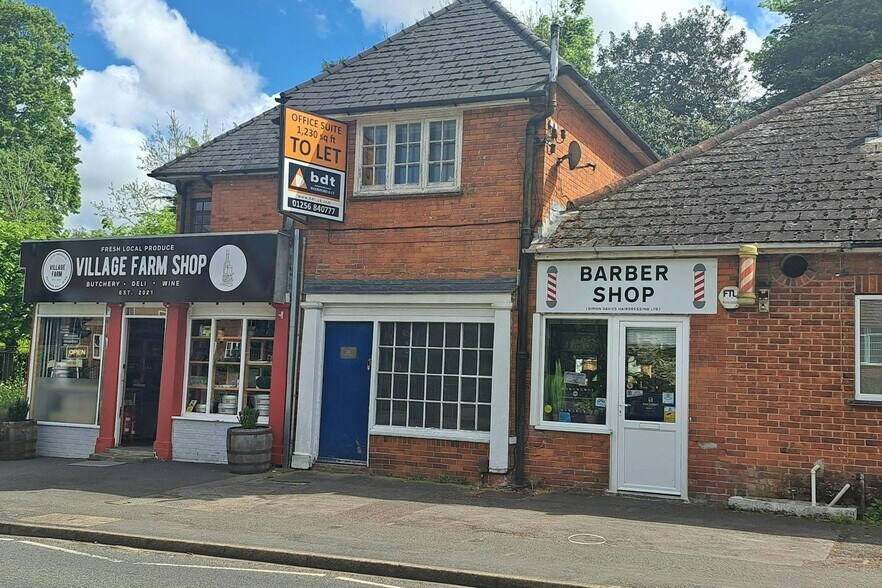 42-42B Hackwood Rd, Basingstoke à louer - Photo du bâtiment - Image 2 de 2