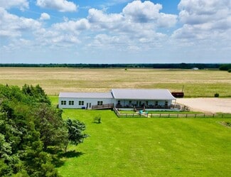 Plus de détails pour 9262 Farm to Market Road 79, Sumner, TX - Commerce de détail à vendre