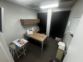 1465 Northside Dr NW, Atlanta, GA for lease Interior Photo- Image 1 of 3