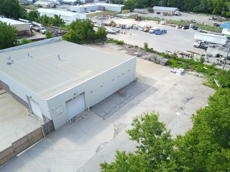 6770 W 152nd Ter, Overland Park, KS for lease - Building Photo - Image 3 of 8