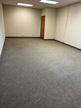 102 N Shiloh Rd, Garland, TX for lease Interior Photo- Image 1 of 1