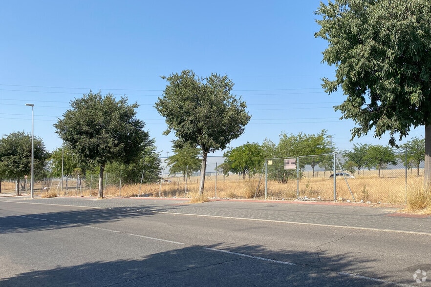 Calle de la Acebeda, 45, Madrid, Madrid for sale - Building Photo - Image 2 of 2