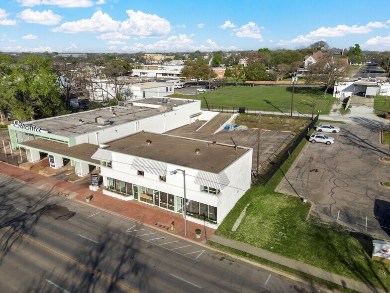 1501-1509 Austin Ave, Waco, TX for lease - Building Photo - Image 2 of 3