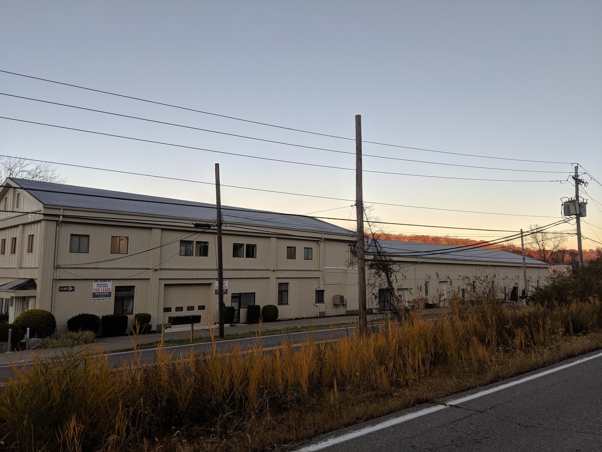 577 N Main St, Brewster Village, NY à louer Photo du bâtiment- Image 1 de 7