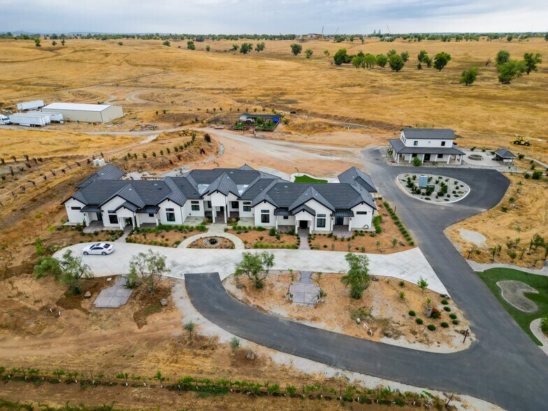 13850 Meiss Rd, Sloughhouse, CA à vendre - Photo du bâtiment - Image 2 de 20