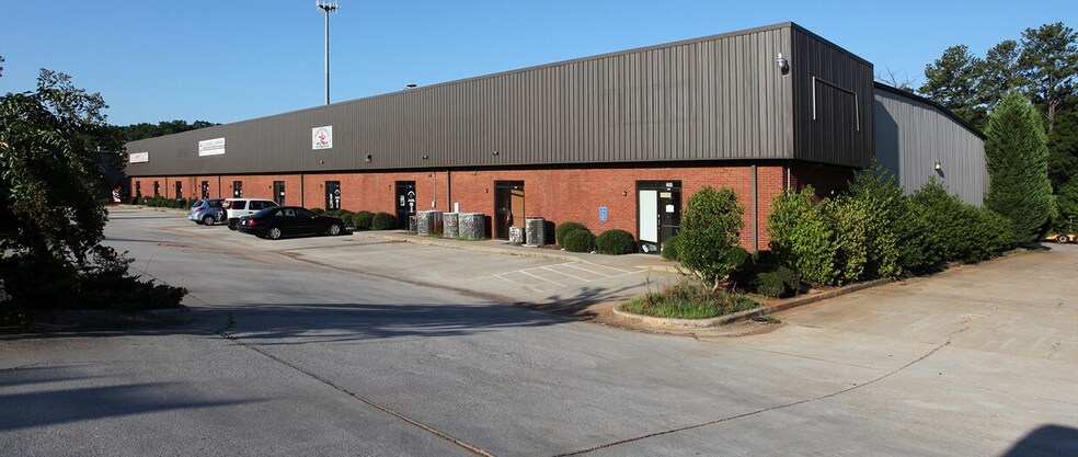 205-211 Mcdonough Pky, McDonough, GA à louer - Photo du bâtiment - Image 3 de 12