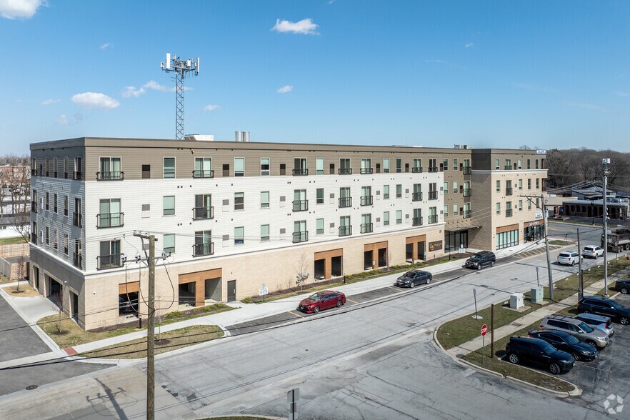 15646 Cicero Ave, Oak Forest, IL à louer - Photo du bâtiment - Image 2 de 24