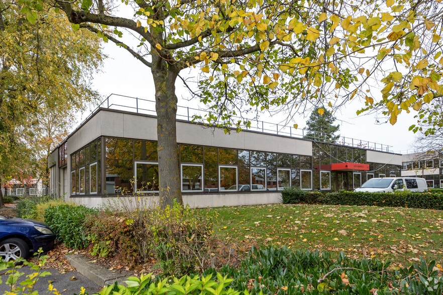 13 Rue de la Perdrix Les Flamants 9, Villepinte for lease - Building Photo - Image 3 of 3