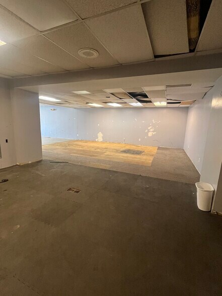 26 W Main St, Shelby, OH à vendre - Photo du bâtiment - Image 2 de 16