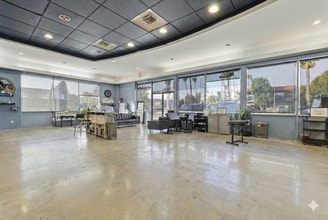 7771-7781 W Sunset Blvd, Los Angeles, CA for lease Building Photo- Image 2 of 7