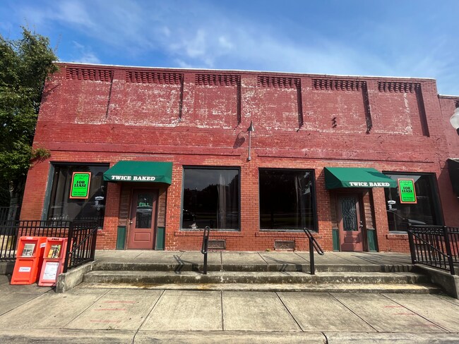Plus de détails pour 901 Railroad Ave, Opelika, AL - Commerce de détail à louer
