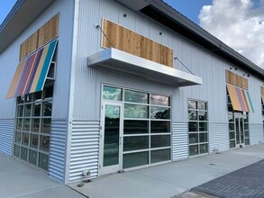 28280 Old 41 Rd, Bonita Springs, FL à louer Photo du bâtiment- Image 1 de 5