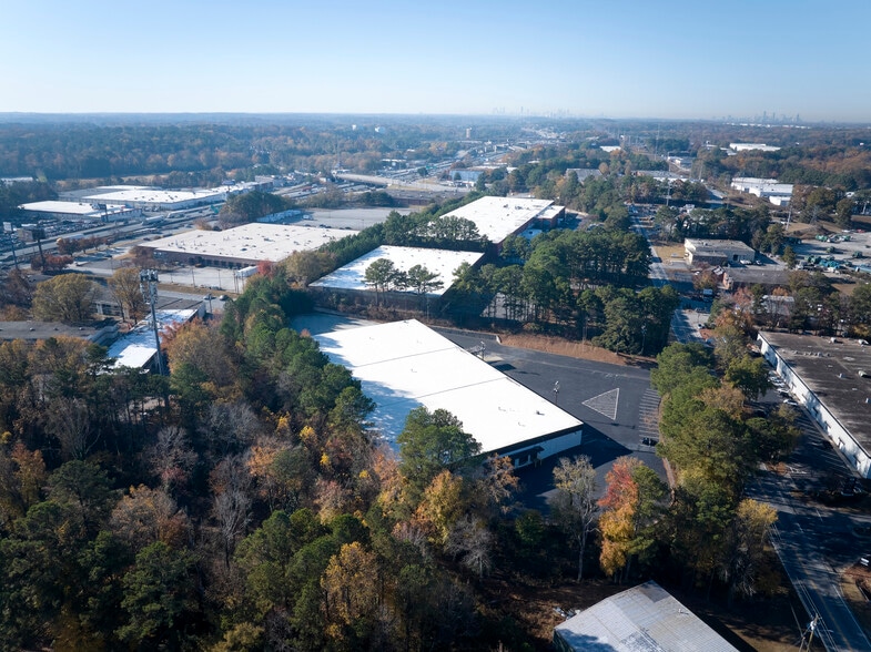 3645 Oakcliff Rd, Doraville, GA for lease - Building Photo - Image 3 of 66