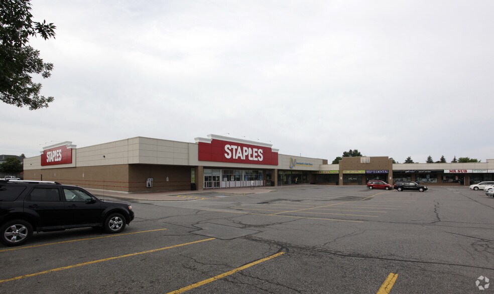 24018 Woodbine Ave, Keswick, ON for sale - Primary Photo - Image 1 of 1