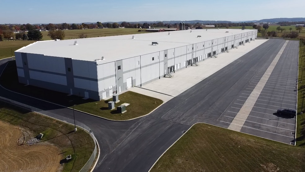 116 Cameron St, Elizabethtown, PA for lease - Building Photo - Image 2 of 8