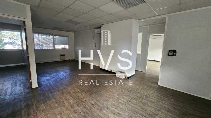 2 Voie D'Espagne, Vitrolles for lease - Interior Photo - Image 3 of 7