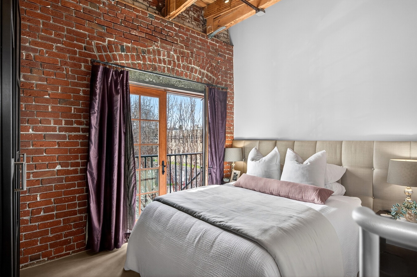 1725 14th St, Sacramento, CA 95811 - Unité 202 -  - Photo intérieure - Image 1 of 20