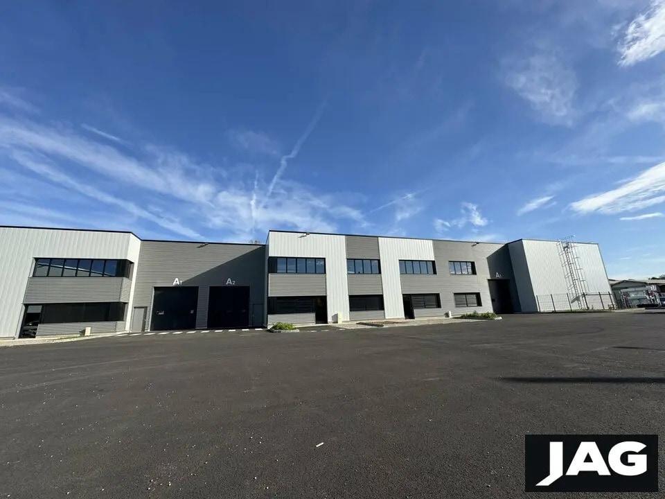 Flex in Pierre-Bénite for sale Building Photo- Image 1 of 15