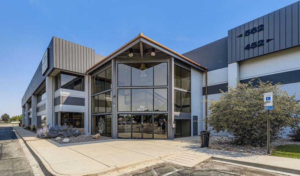 452-562 Sable Blvd, Aurora, CO à louer - Photo du bâtiment - Image 2 de 7