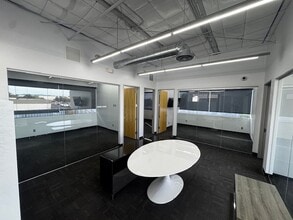 15230 N 75th St, Scottsdale, AZ for lease Interior Photo- Image 2 of 7