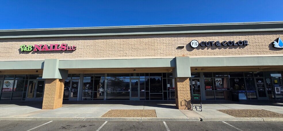 1200-1260 Gail Gardner Way, Prescott, AZ à louer - Photo du bâtiment - Image 3 de 33