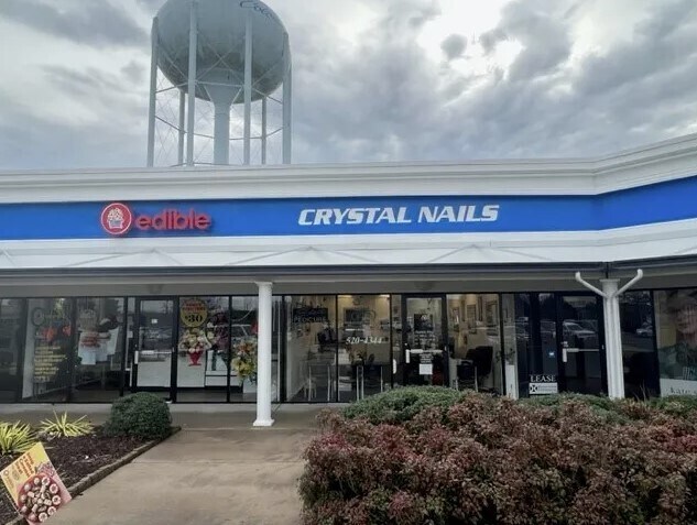 798 Southpark Blvd, Colonial Heights, VA à louer - Photo du bâtiment - Image 2 de 8