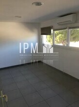 Bureau dans Aix-en-Provence à louer Photo intérieure- Image 2 de 3