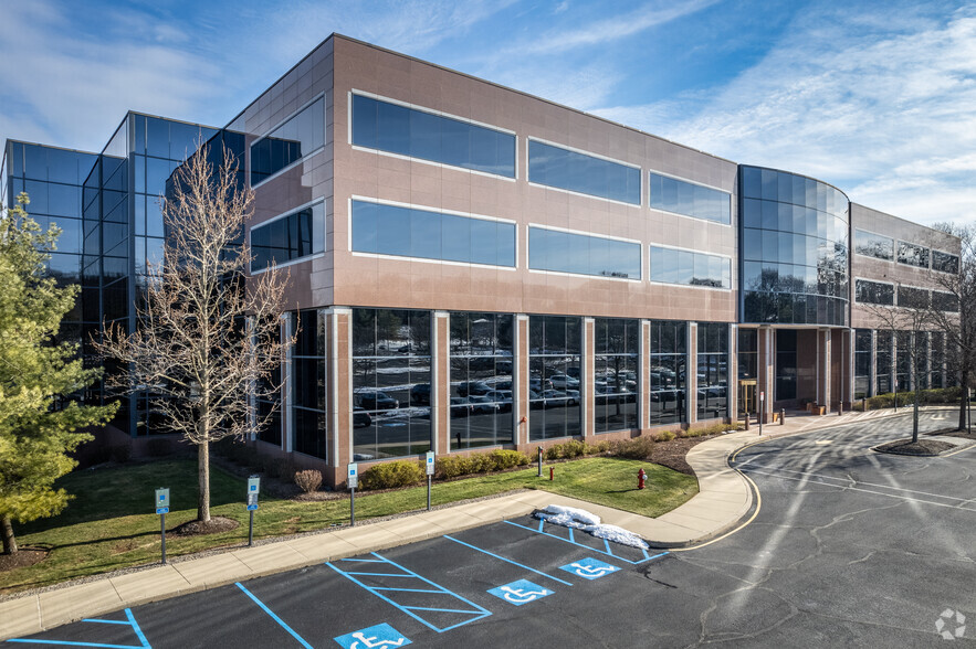 120 Mountainview Blvd, Basking Ridge, NJ for lease - Building Photo - Image 3 of 9