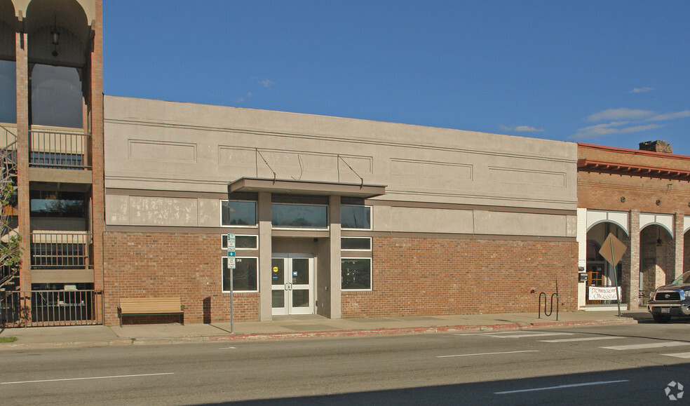 208 N 1st Ave, Sandpoint, ID for sale - Primary Photo - Image 1 of 1